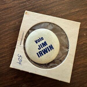 Vintage Vote Jim Irwin Political Pin
